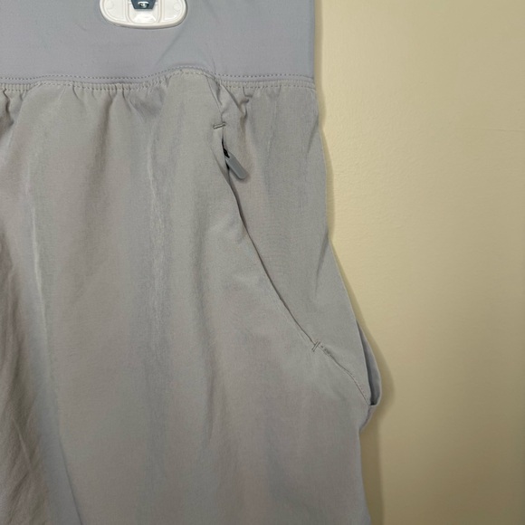 ALO Men’s 7” Repetition Short Light Gray Drawstring M - Picture 5 of 9